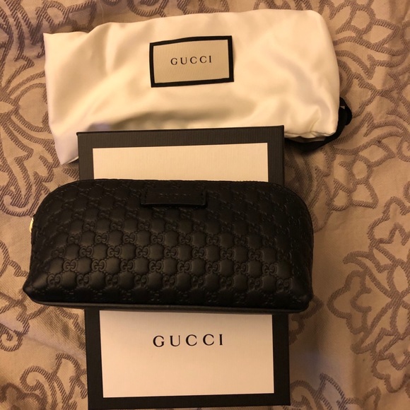Gucci Handbags - New Gucci GG Guccissima Leather Cosmetic Bag Black